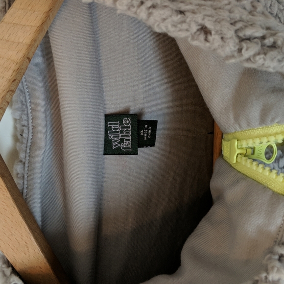 Wild Fable Sz XL Gray Fleece Sherpa Zip-Up with neon green accents - Picture 5 of 13